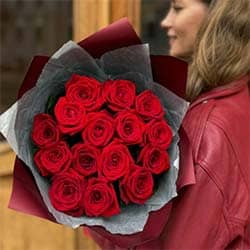 Букет из красных роз 15 шт