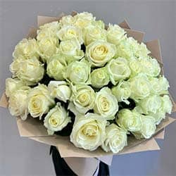 Монобукет из 51 белой розы